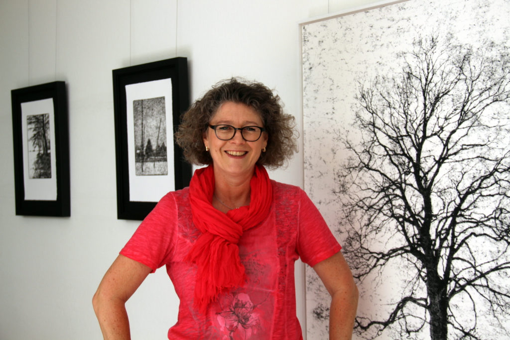Ausstellung von Christine Schön auf der Galerie des Krankenhauses
